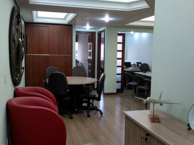 #547 - Conjunto Comercial para Venda em Curitiba - PR