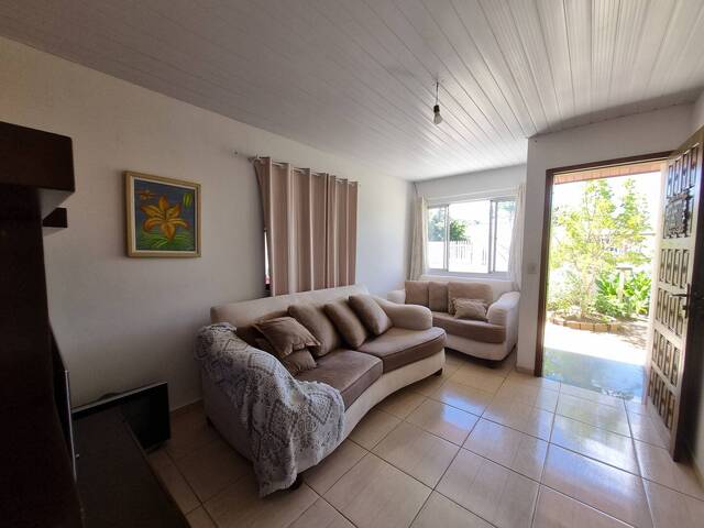 Casa para Venda em Fazenda Rio Grande - 5