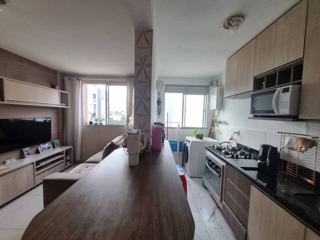 #585 - Apartamento para Venda em Curitiba - PR - 1