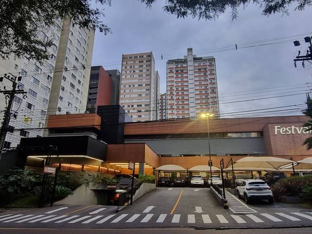 Apartamento para Venda em Curitiba - 2