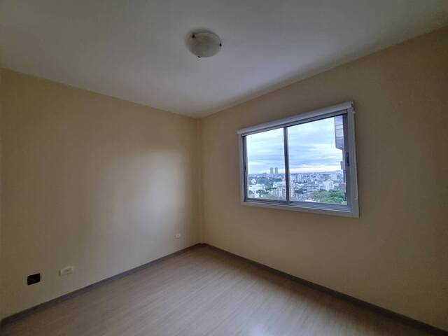 Apartamento para Venda em Curitiba - 4