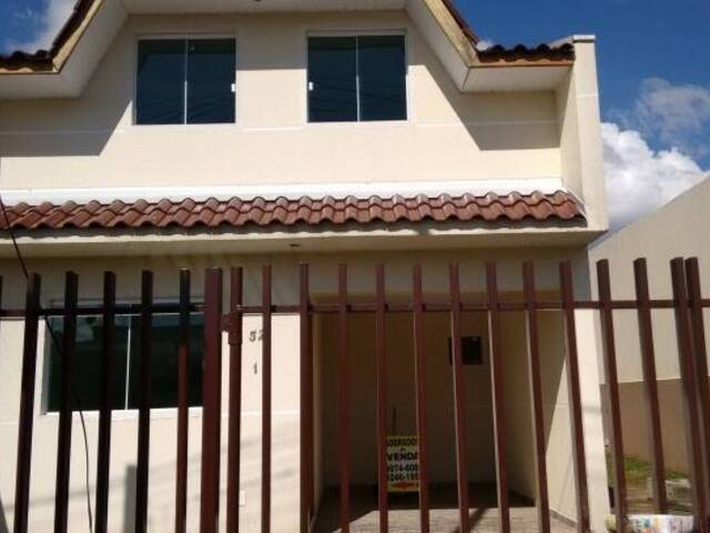 #152 - Casa para Venda em Curitiba - PR - 2